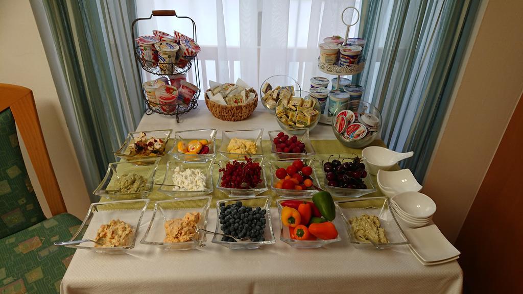 Pension Jahrbacher Леобен Екстер'єр фото